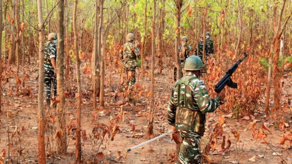  Six Naxals Killed in Chhattisgarh Encounter, Weapons Recovered