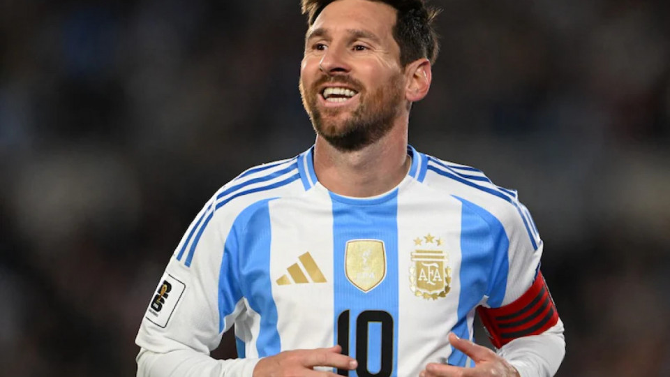 Lionel Messi Reaches Kolkata, Fans Line Up Early Ahead of Grand Welcome Ceremony