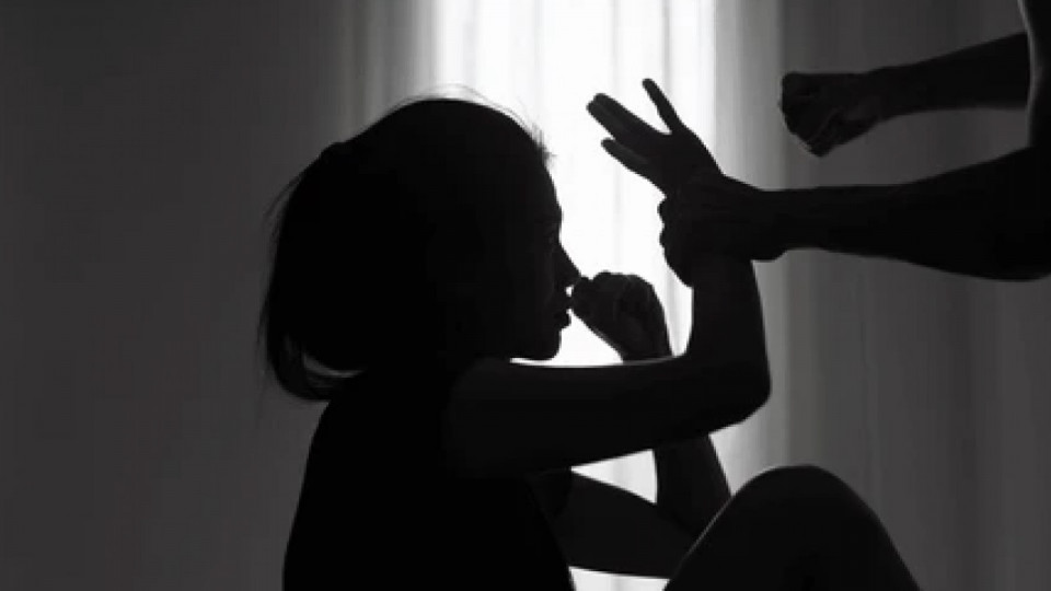 Blood-Soaked 6-Year-Old Abandoned After Brutal Assault; Echoes of Nirbhaya Horror Return