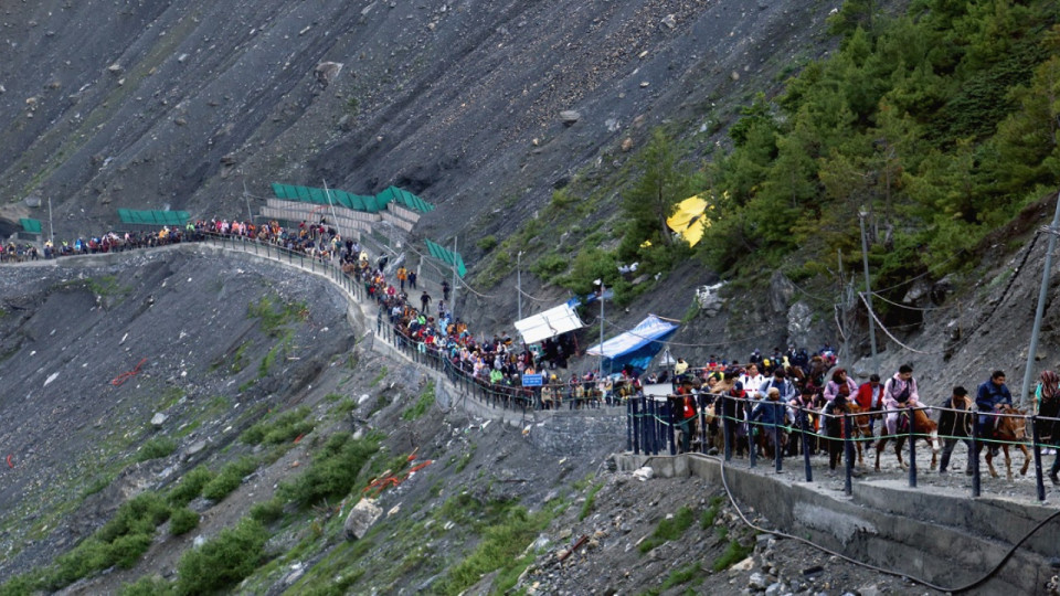 Over 2.5 Lakh Devotees Perform Amarnath Darshan in First 15 Days of Yatra