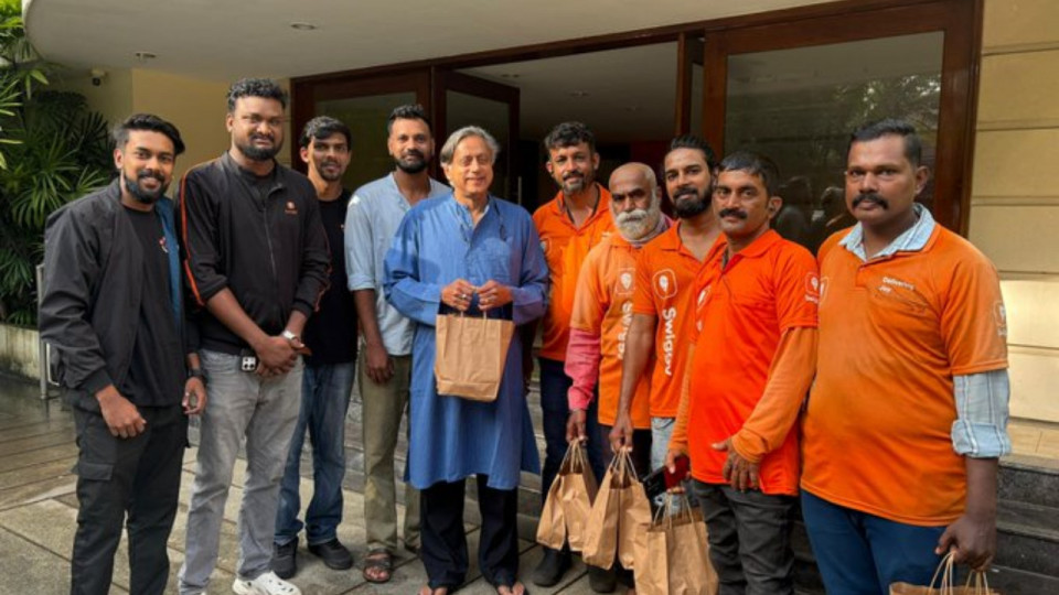 Swiggy Sends Idlis to Shashi Tharoor Following His Viral Poetic Defence to the Dish
