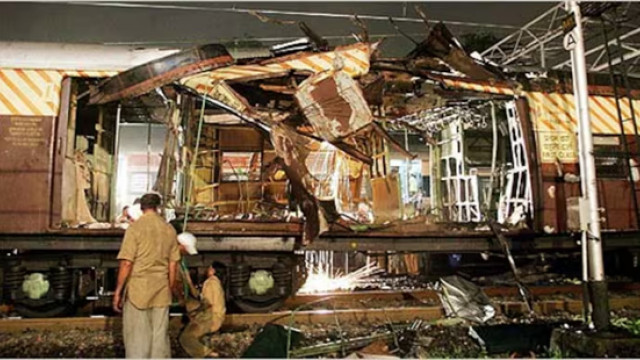 2006 Mumbai Train Blasts: Bombay High Court Acquits All 12 Accused Citing Lack of Evidence