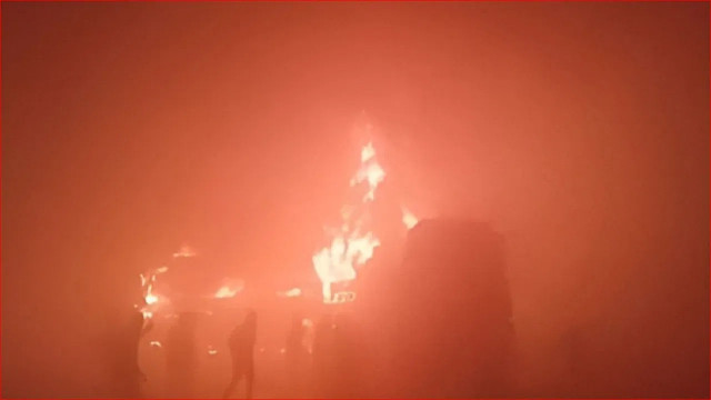 Major Accident on Delhi–Agra Expressway, 5 Buses Burn, 4 Lose Lives