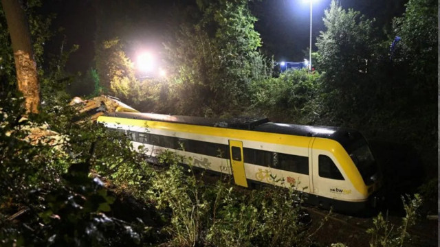 Train Accident: Major Rail Mishap in Germany as Two Coaches Derail; 3 Dead, Several Injured