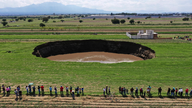 Nearly 700 Sinkholes Swallow Farmland in Turkey, Leaving Farmers in Shock