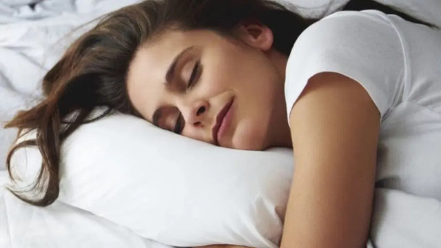Right Sleeping Direction As Per Vastu Shastra: Know The Best Position For Your Head