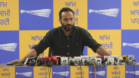 'Amit Shah Attempting to Break AAP Through ED-CBI Raid'