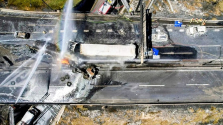 Chile: Huge cloud of smoke engulfs highway as truck carrying liquefied gas explodes in Santiago