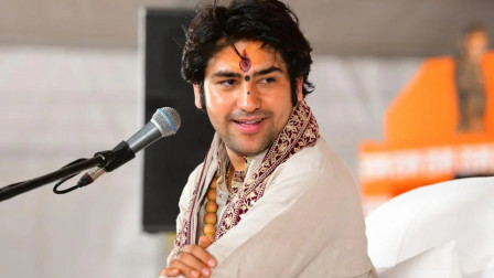 Dhirendra Shastri slams Piyush Bansal, issues BIG warming over Lenskart controversy