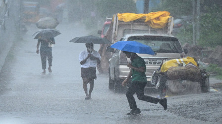 Rain Relief Ahead: Delhi, UP and Hill States Brace for Thunderstorms Over Next 3 Days