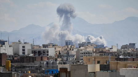 Tensions Escalate: Trump Considers Ground Strike on Iran as Tehran Faces Heavy Blasts