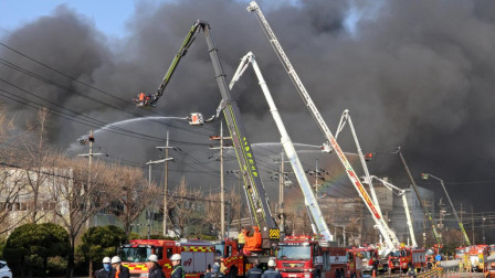 South Korea: Massive Fire at Auto Parts Factory Kills 10 Workers, 59 Injured