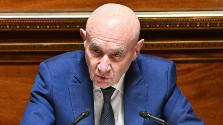 French Senator Blasts Trump as ‘Clown’, Claims Iran War Meant to Distract from Epstein Scandal