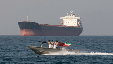 Iran Blocks Strait of Hormuz Again, Accuses US of Breaking Promise