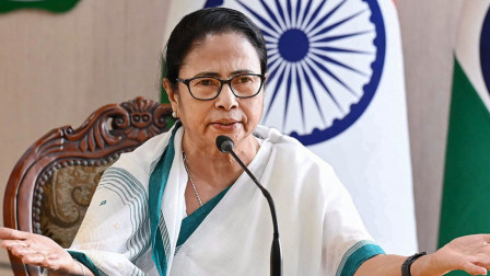 It's a 'Humpty-Dumpty Budget,' it's anti-women, anti-farmer, anti-education: Mamata Banerjee
