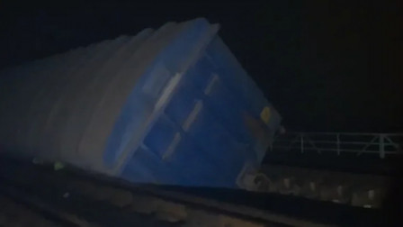 Major Derailment in Bihar: Cement Goods Train Off Track, 3 Wagons Submerged, 10 Overturned