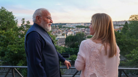 PM Modi gifts 'Melody' Toffees to Giorgia Meloni, Italian PM Delighted; Video goes viral