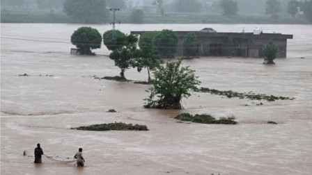 Torrential Rains Trigger Emergency in Pakistan, Leaving Over 60 Dead