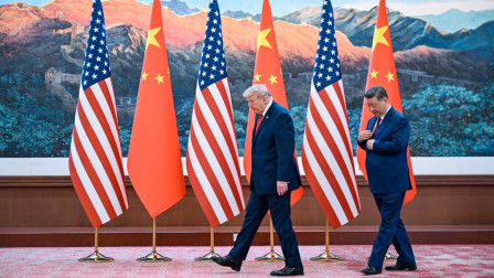 Why Did Donald Trump Team Throw Away Chinese Gifts Before Boarding Air Force One?