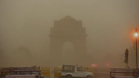 Weather Changes in Delhi-NCR; Dust Storms in Several Areas, Yellow Alert Issued