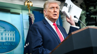 Donald Trump spotted with large bruise at Davos 2026; THIS was the US President's explanation!