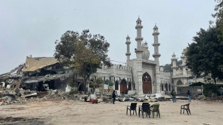 Clashes Erupt During Early Morning Demolition Drive in Old Delhi, Police Use Tear Gas