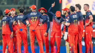 IPL 2026: RCB Secures First Playoff Spot; Punjab Suffers Sixth Consecutive Defeat