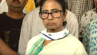 'Wait and Watch':  Chief Minister Mamata Banerjee Rejects Early Trends, Flags SIR Concerns