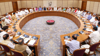 PM Modi holds key meeting with Council of Ministers; discusses progress of schemes 