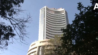 Stock Market Crash: Know why Sensex has dropped 1,500 points in 4 days