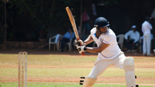 Uttar Pradesh: Deoria cricket tournament awards live chicken as 'Man of the Match' trophy; watch vid