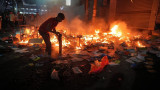 Bangladesh: Muhammad Yunus in trouble as violence rocks Dhaka amid massive protests by government em