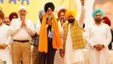 CM Bhagwant Singh Mann welcomes Surjit Singh Rakhra  into AAP