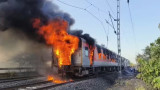 Massive Fire Breaks Out in AC Coach of Thiruvananthapuram-Nizamuddin Rajdhani