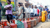 LPG Shortage Fears Push Delhi Residents to Seek New Piped Gas Connections