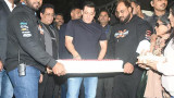 60th Birthday Bash: Salman Khan Cuts Cake With Paps, Greets Fans At Panvel