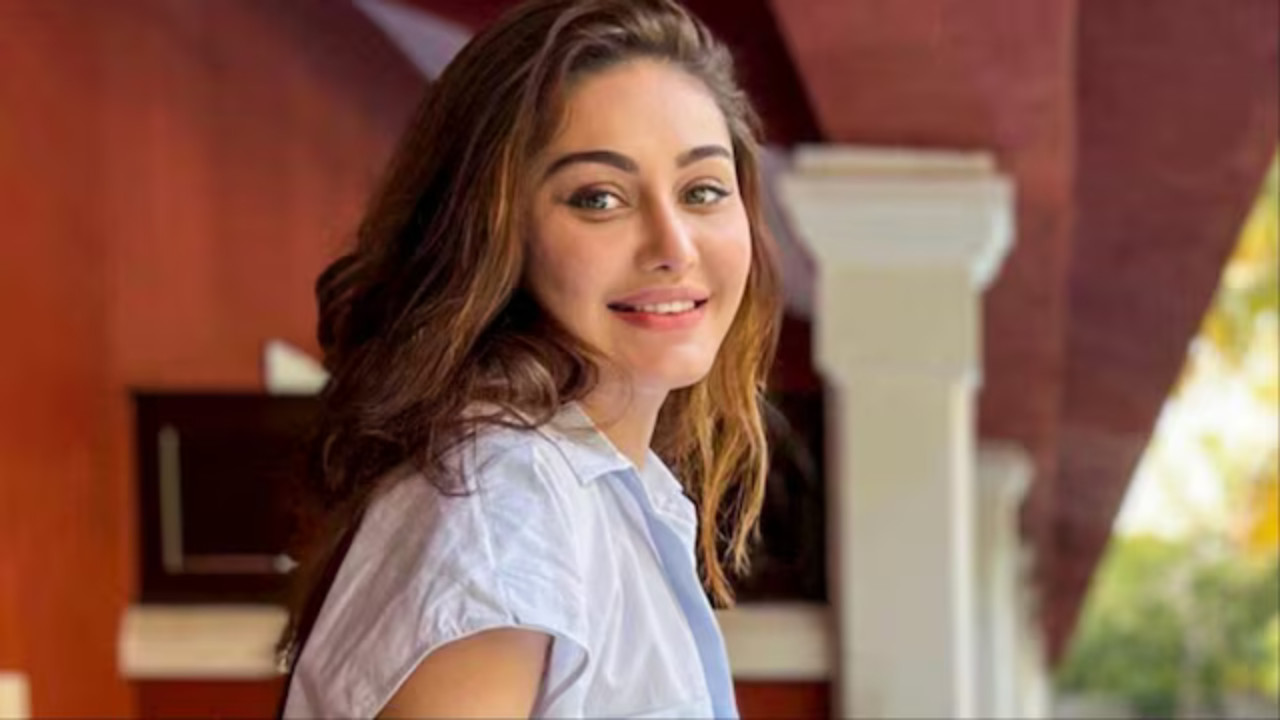 “She Took an IV Drip That Day” Close Friend Reveals New Detail in Shefali Jariwala’s Case