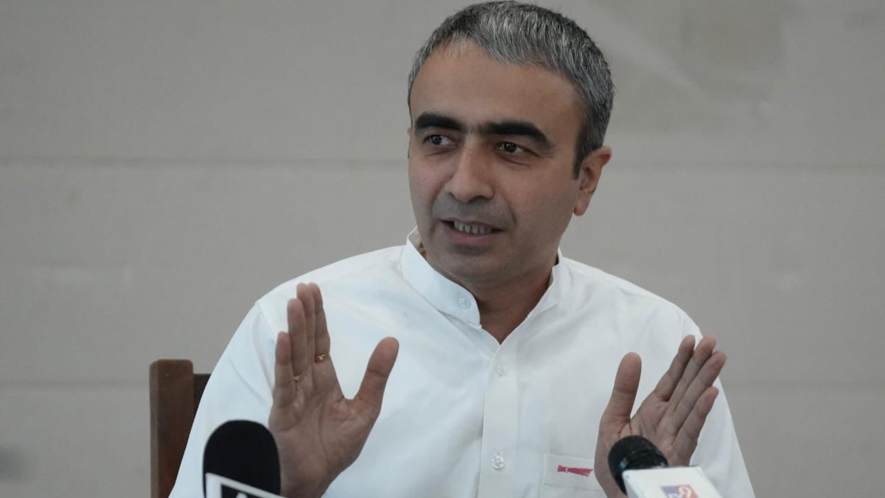  AAP National Media Chief Anurag Dhanda Targets Lado Lakshmi App Launch