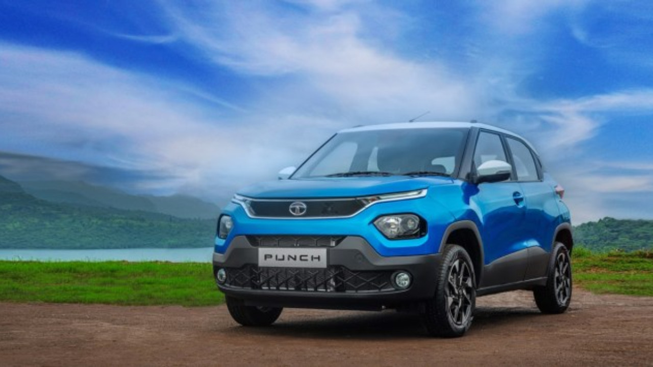  For those who want an SUV feel without the large size or price, the Punch is a smart bet.