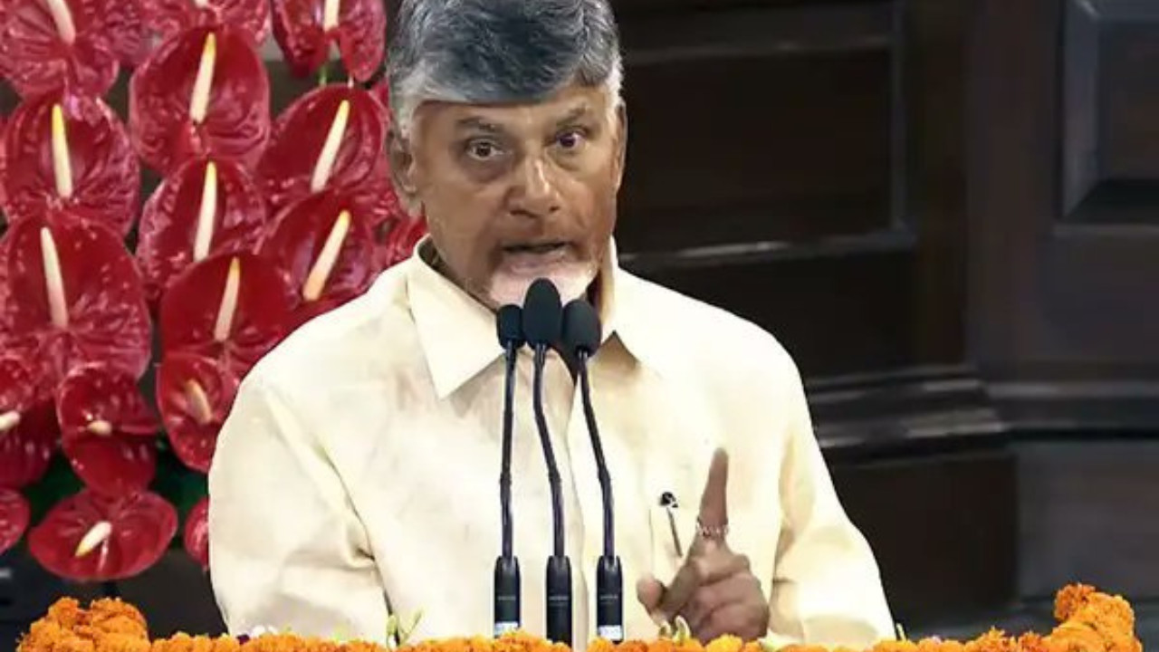 Andhra Pradesh CM Chandrababu Naidu announces 'Cash Offer' to Boost Population