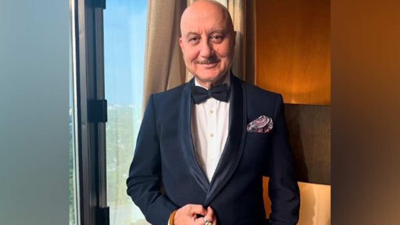 Anupam Kher Feels ‘Honoured and Blessed’ After Meeting Prez Murmu at Rashtrapati Bhavan