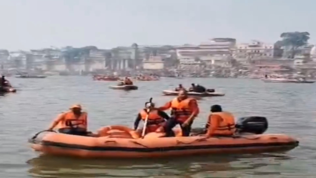 Boat Capsizes Near Man Mandir Ghat in Varanasi with 60 Passengers Aboard