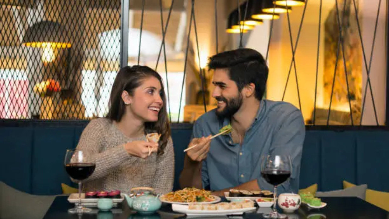 Bride and Groom Make Guests Bid for Dinner to Pay for Honeymoon—Sparks Online Outrage