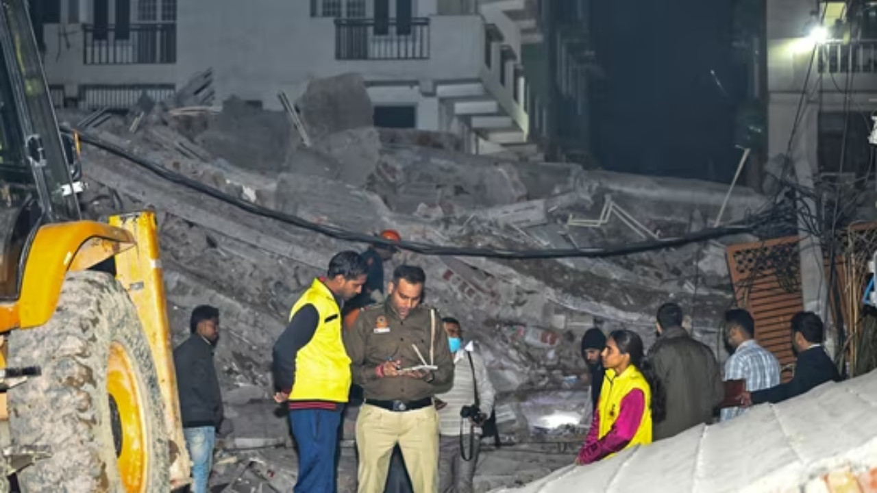 Burari building collapse 