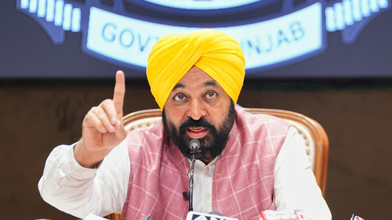 Centre conspiring to stop free ration of 55 lakh Punjabis: CM