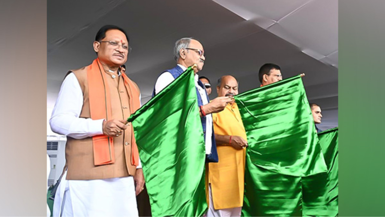 Chhattisgarh CM Flags Off Raipur-Jabalpur Intercity Express and Two More Trains