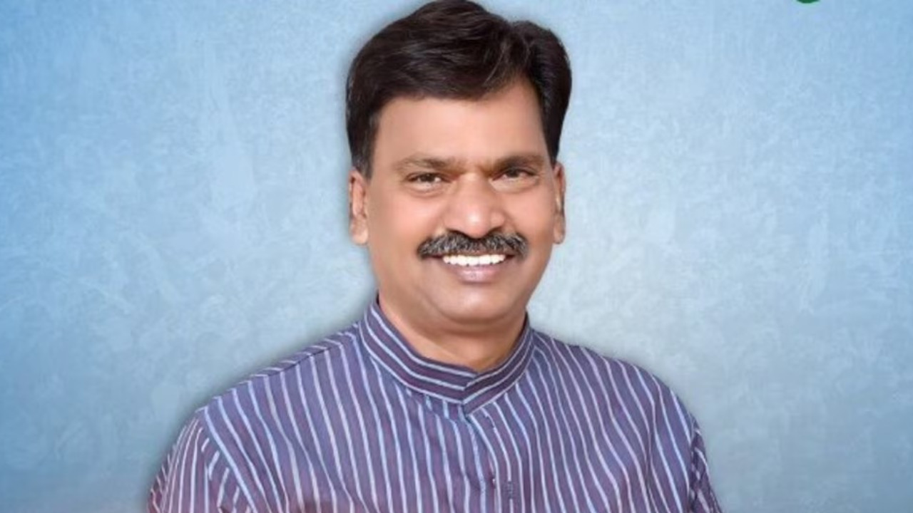 Congress MP Rakesh Rathore Arrested for Rape During Press Briefing in Sitapur