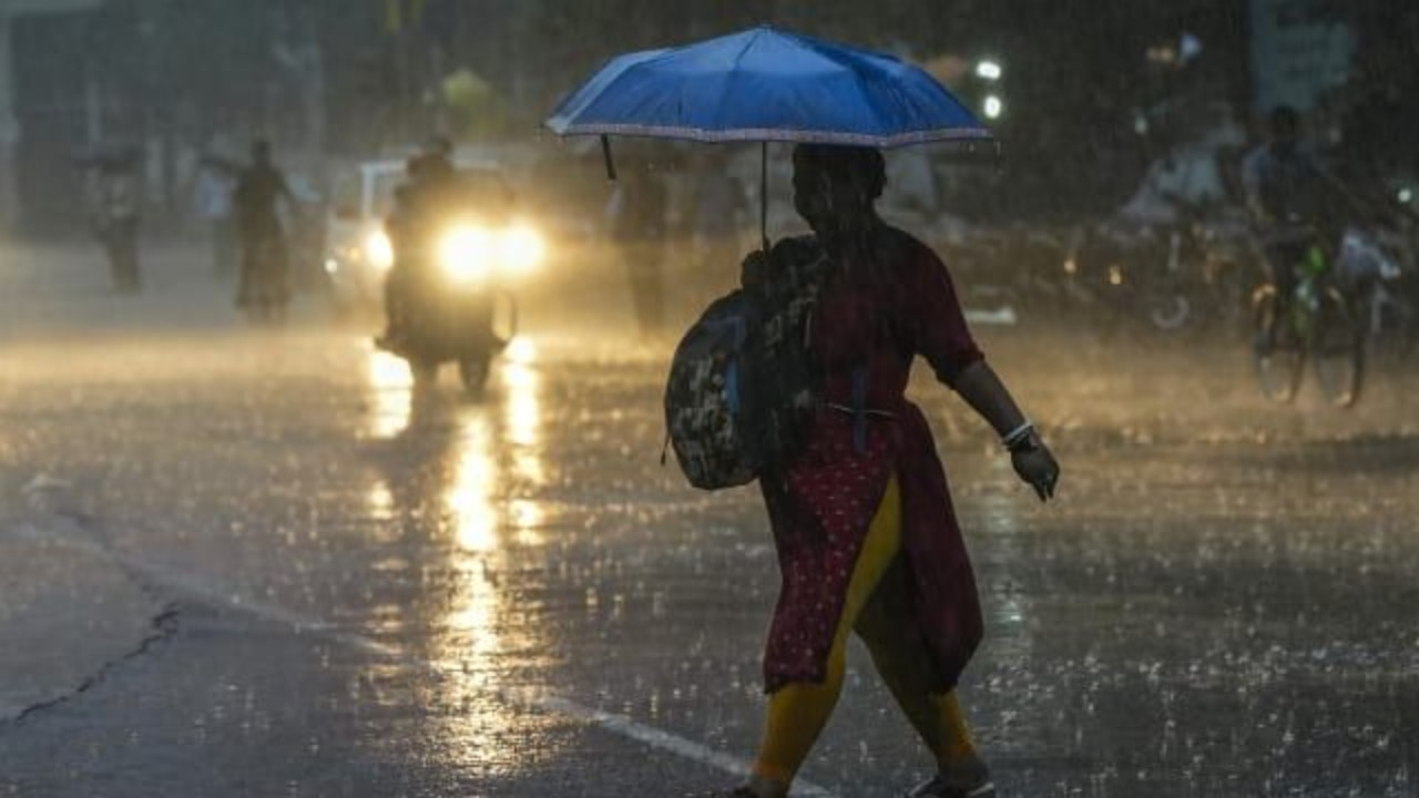 दिल्ली-NCR की शुरुआत आज तूफान के साथ, आंधी-बारिश से राहत या आफत?