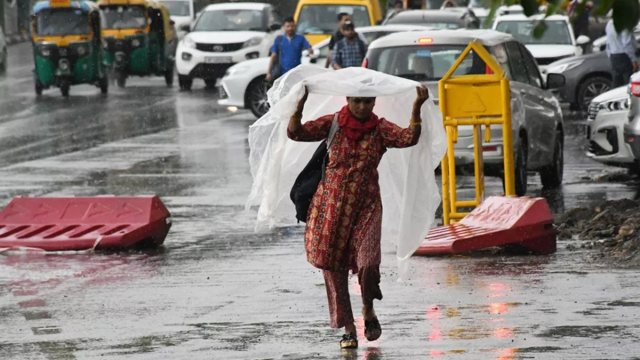 Delhi Weather Updates