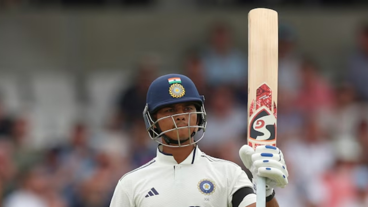 First Session, Day1, Edgbaston: India decently placed on 98, while England pick up 2 wickets 